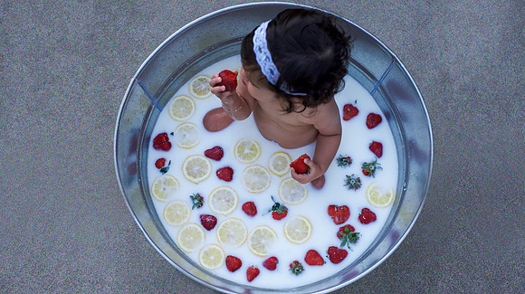Strawberry Lemon Milk Bath