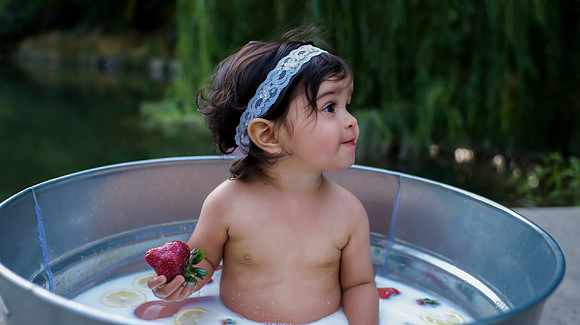 Strawberry Lemon Milk Bath